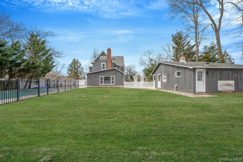 61 Ocean Avenue Islip NY 11751