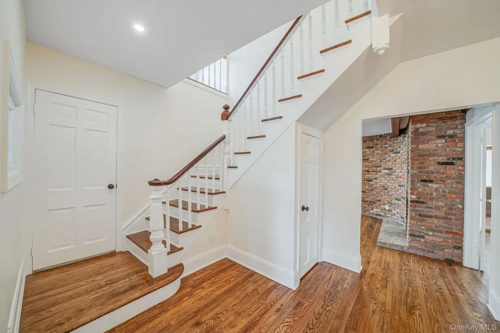 61 Ocean Avenue Islip NY 11751