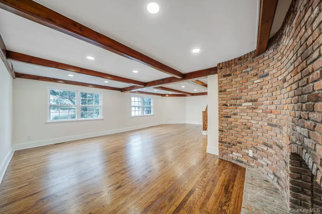61 Ocean Avenue Islip NY 11751
