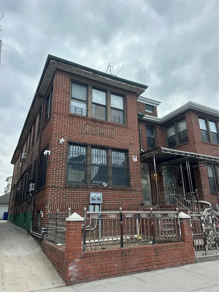 3533 90th Street Jackson Heights NY 11372
