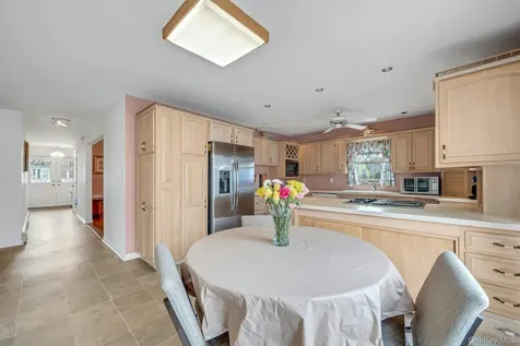 97 Bradley Road Scarsdale NY 10583
