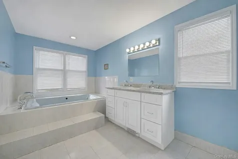 97 Bradley Road Scarsdale NY 10583