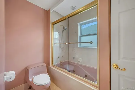 97 Bradley Road Scarsdale NY 10583