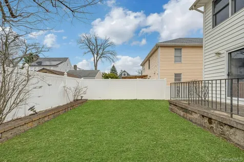 97 Bradley Road Scarsdale NY 10583