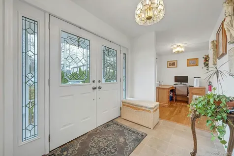 97 Bradley Road Scarsdale NY 10583