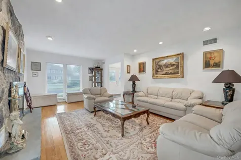 97 Bradley Road Scarsdale NY 10583