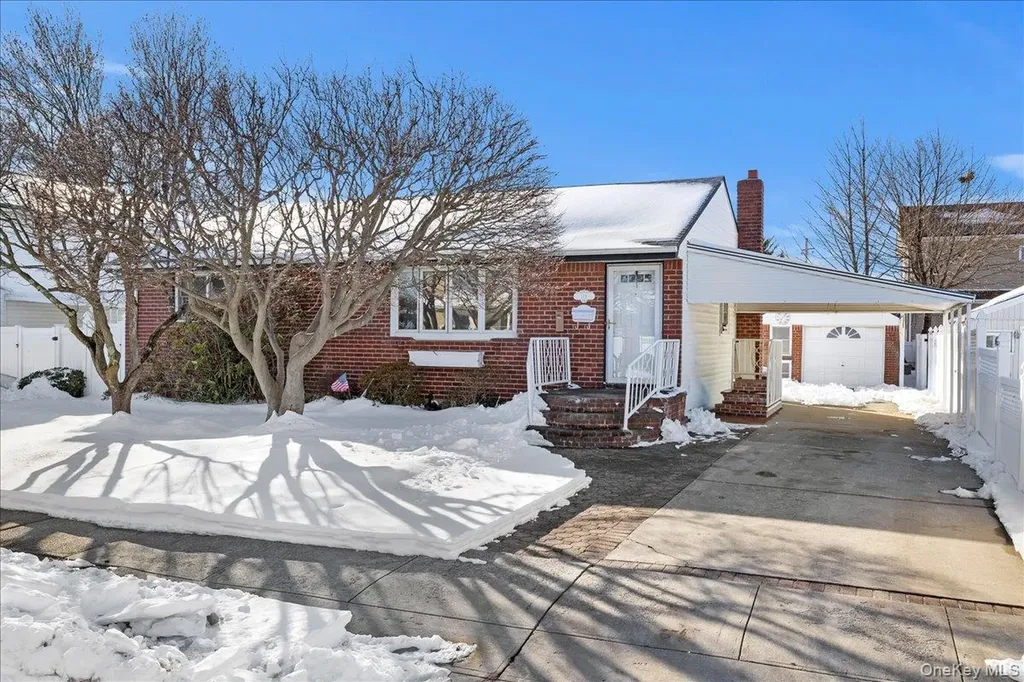 119 S 6th Street Bethpage NY 11714