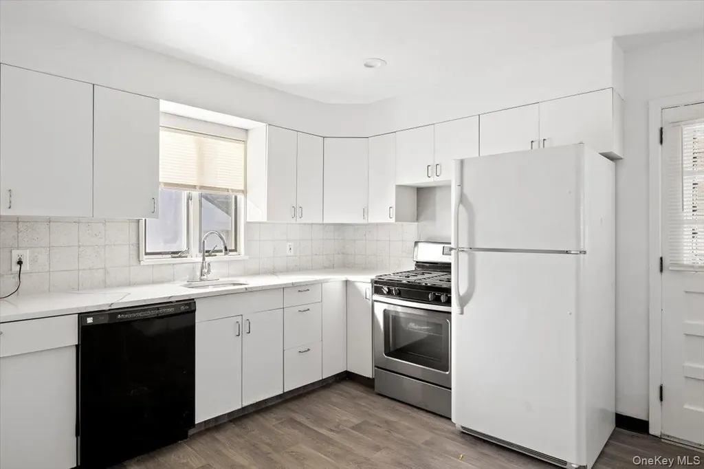 119 S 6th Street Bethpage NY 11714