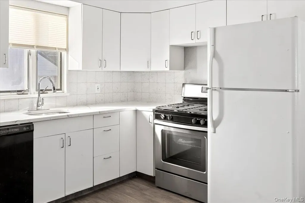 119 S 6th Street Bethpage NY 11714