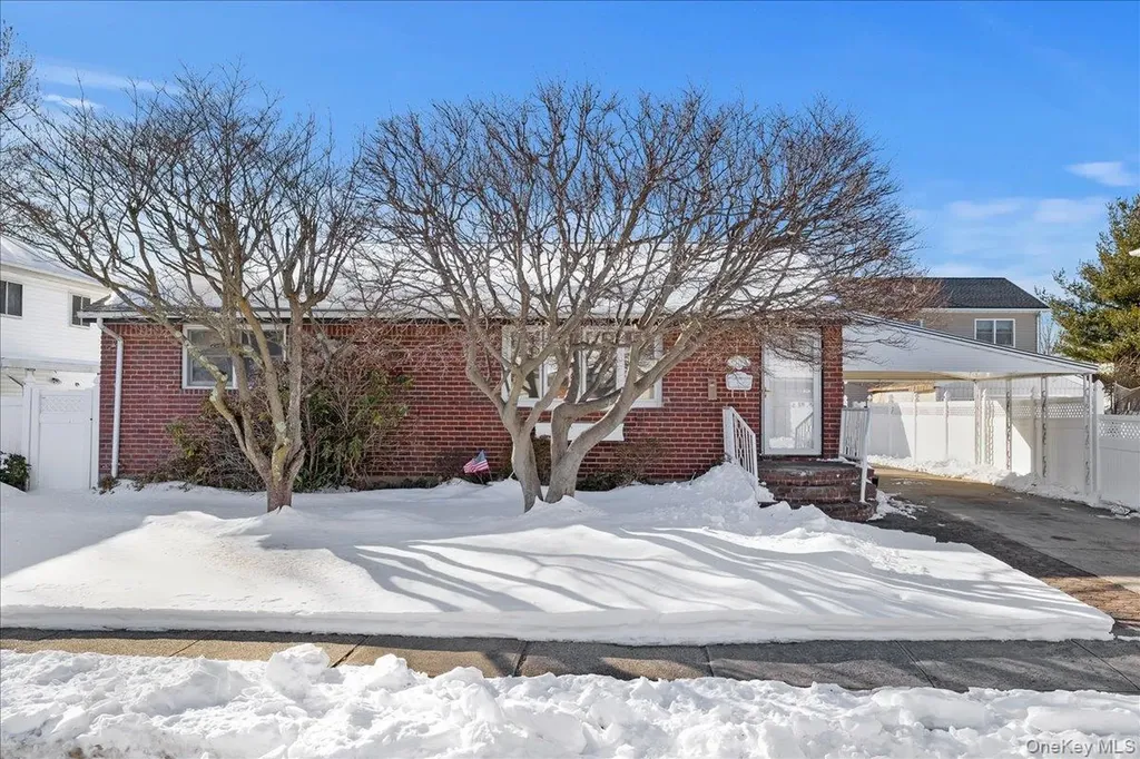 119 S 6th Street Bethpage NY 11714