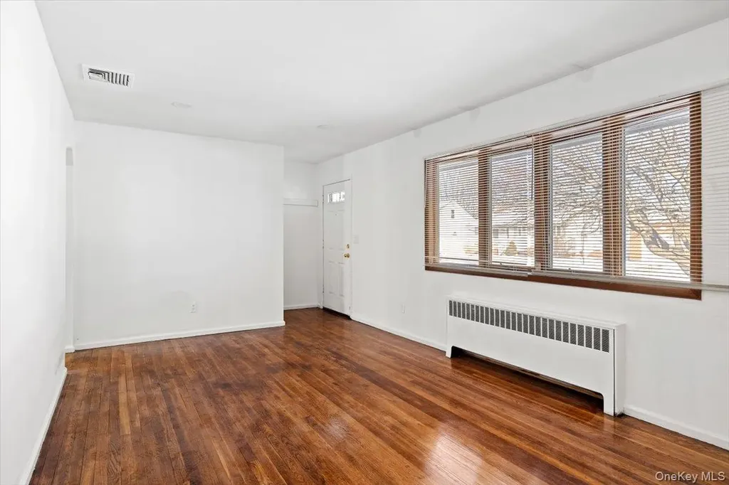 119 S 6th Street Bethpage NY 11714