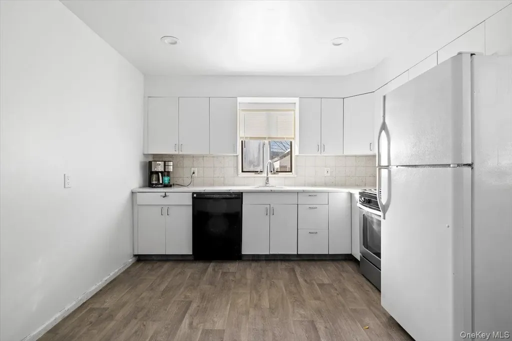 119 S 6th Street Bethpage NY 11714