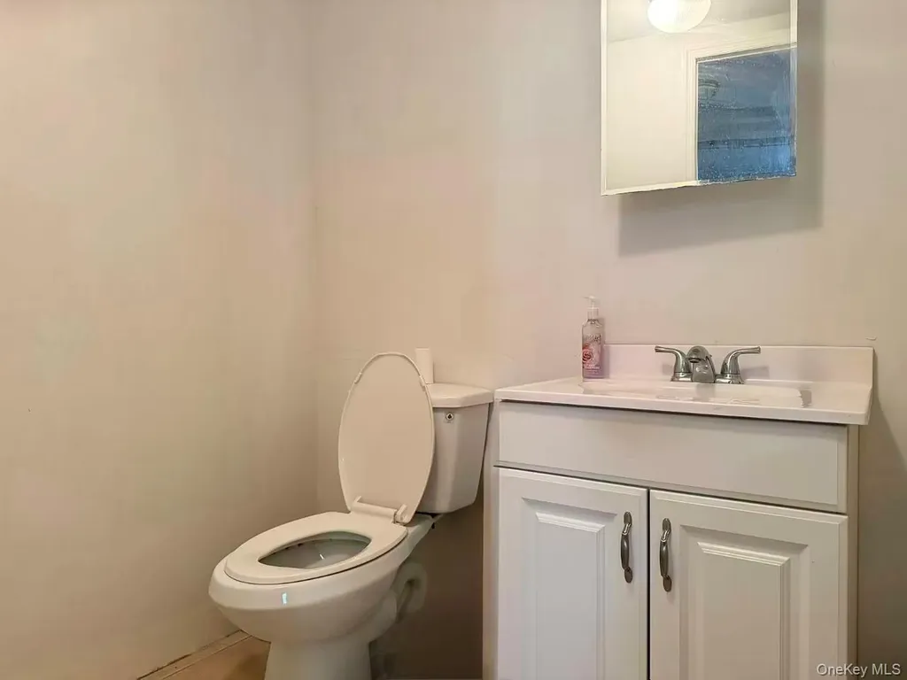 52-57 84th Street Elmhurst NY 11373