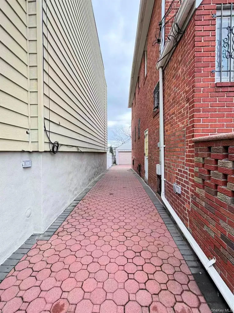 52-57 84th Street Elmhurst NY 11373