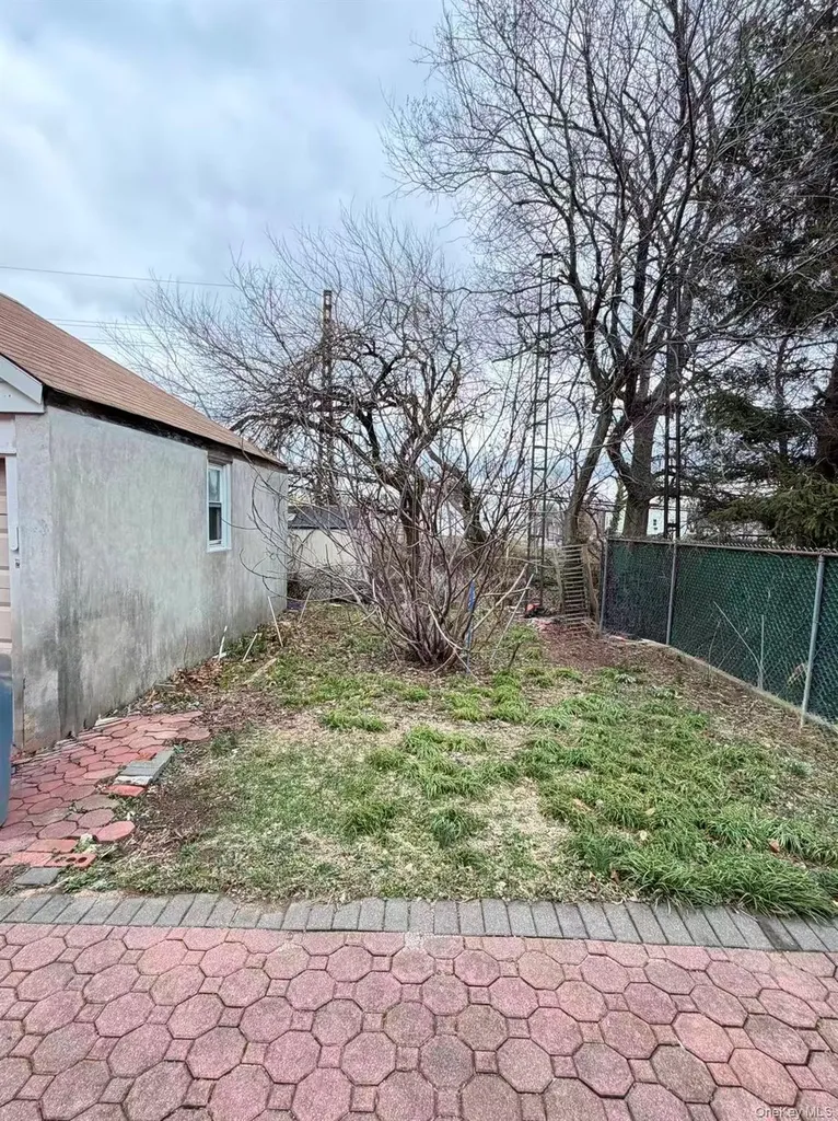 52-57 84th Street Elmhurst NY 11373