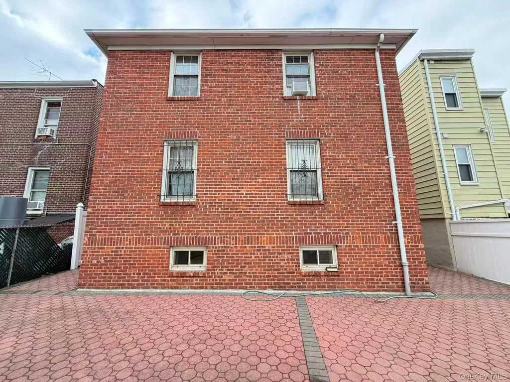 52-57 84th Street Elmhurst NY 11373