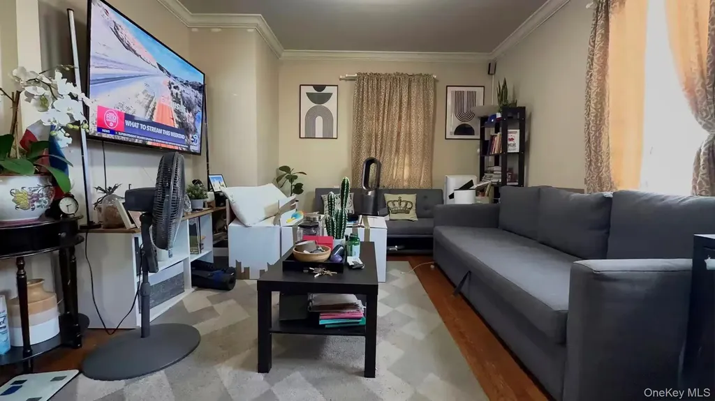 52-57 84th Street Elmhurst NY 11373