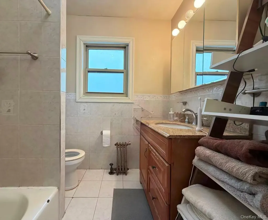 52-57 84th Street Elmhurst NY 11373
