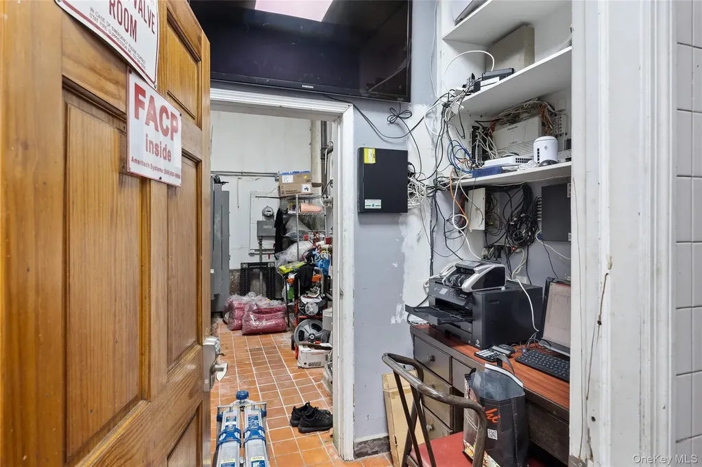 45 Carmans Road Massapequa NY 11758