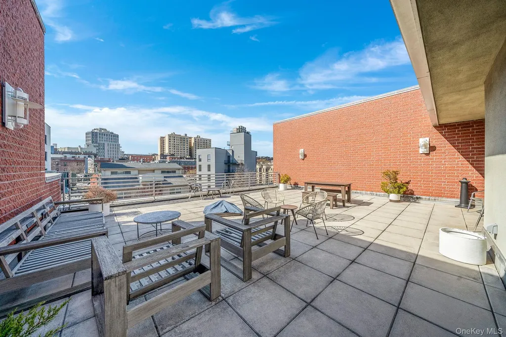 475 Sterling Place Brooklyn NY 11238