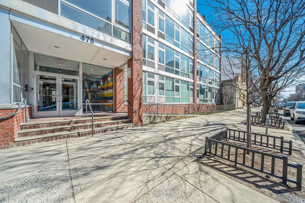 475 Sterling Place Brooklyn NY 11238