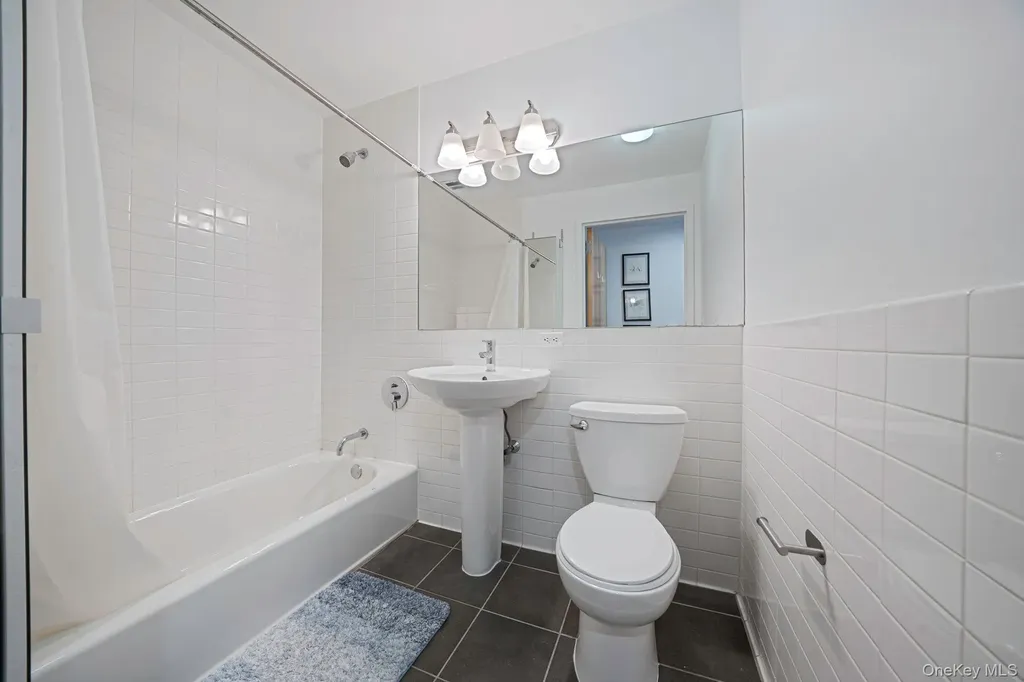 475 Sterling Place Brooklyn NY 11238
