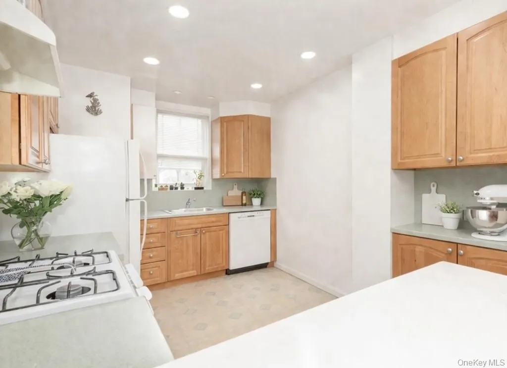 1328 Midland Avenue Bronxville NY 10708