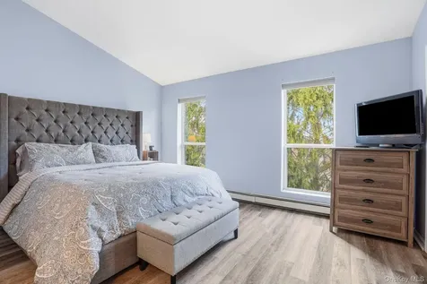 85 Hemlock Circle Peekskill NY 10566
