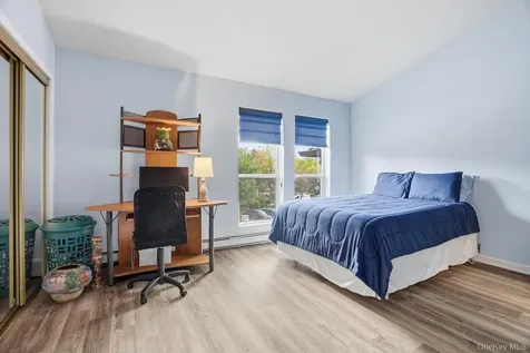85 Hemlock Circle Peekskill NY 10566