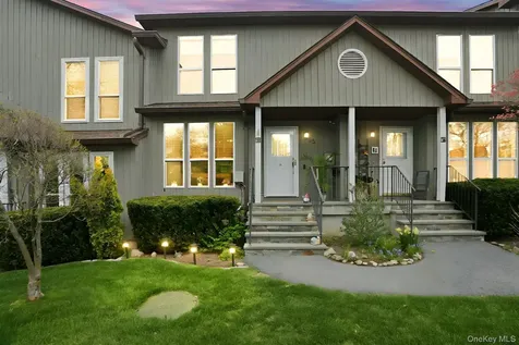 85 Hemlock Circle Peekskill NY 10566