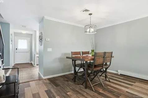 85 Hemlock Circle Peekskill NY 10566
