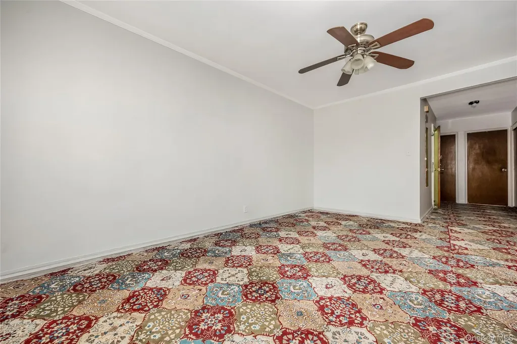 41-18 149th Place Flushing NY 11355