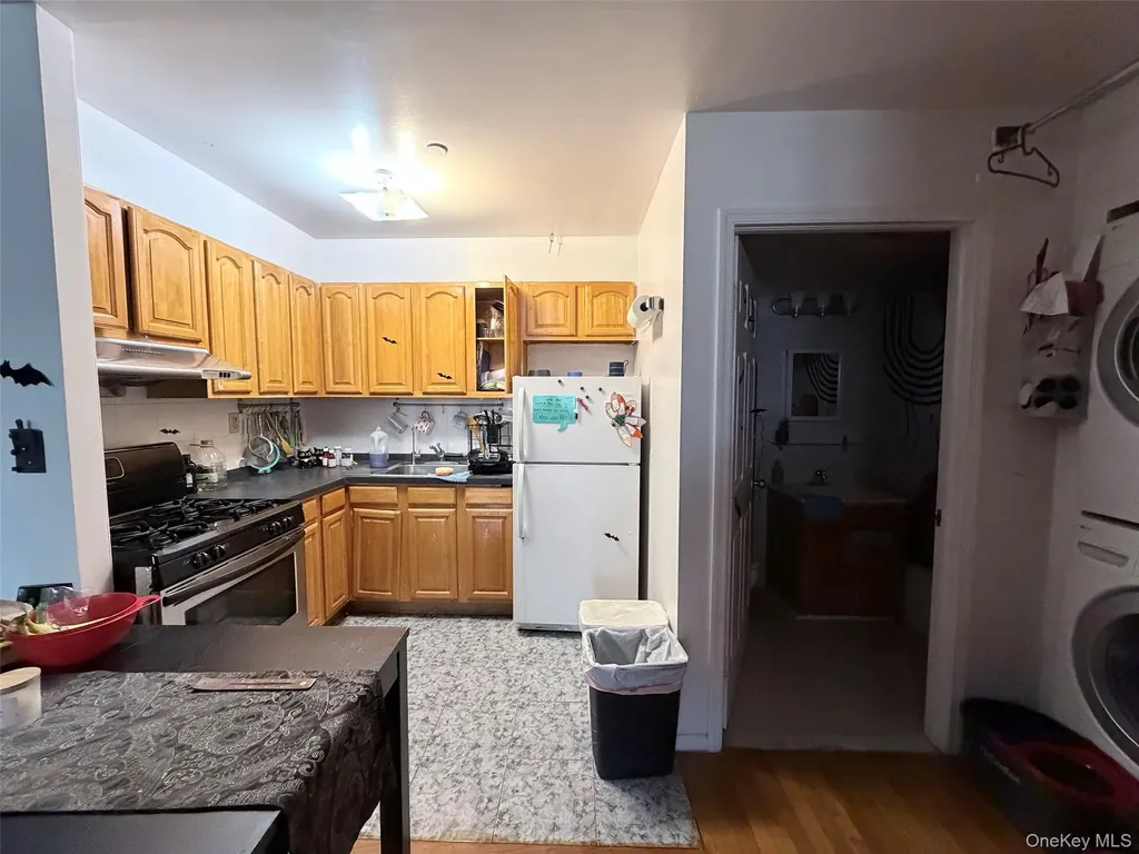 755 40th Street Brooklyn NY 11232