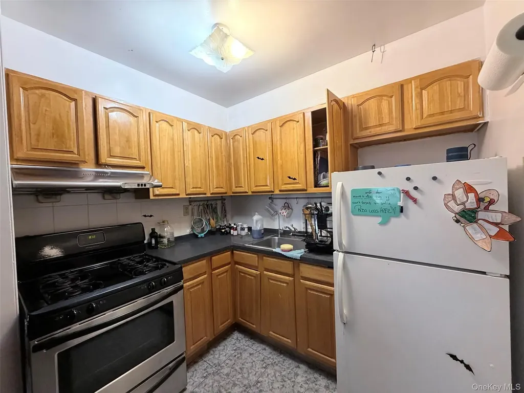 755 40th Street Brooklyn NY 11232