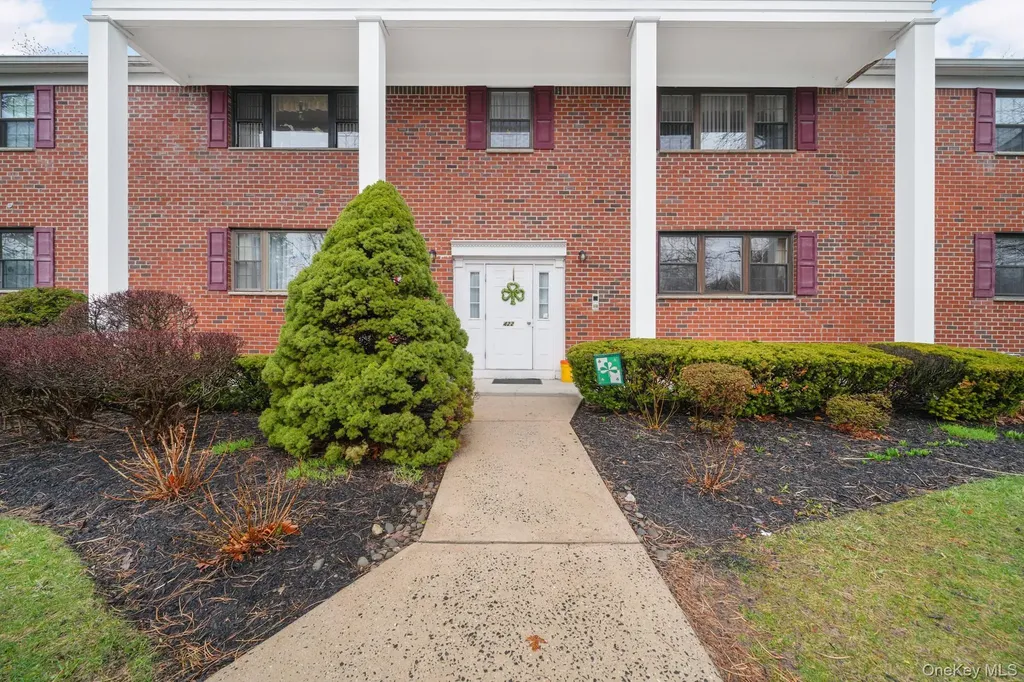 422 Somerset Drive Pearl River NY 10965