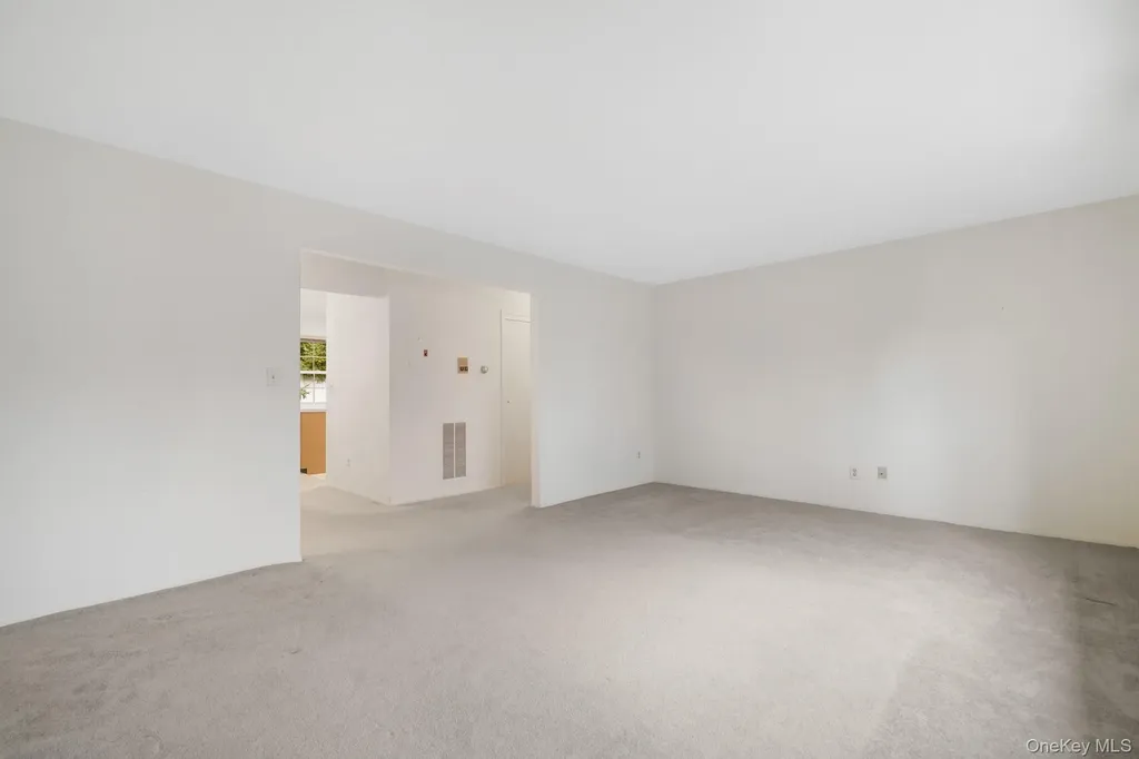 422 Somerset Drive Pearl River NY 10965