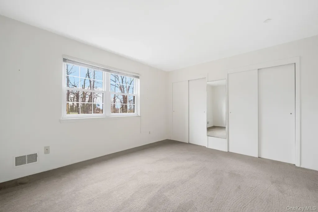 422 Somerset Drive Pearl River NY 10965