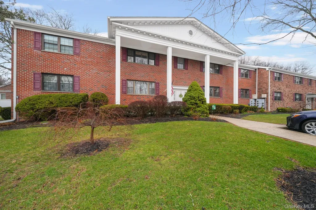 422 Somerset Drive Pearl River NY 10965