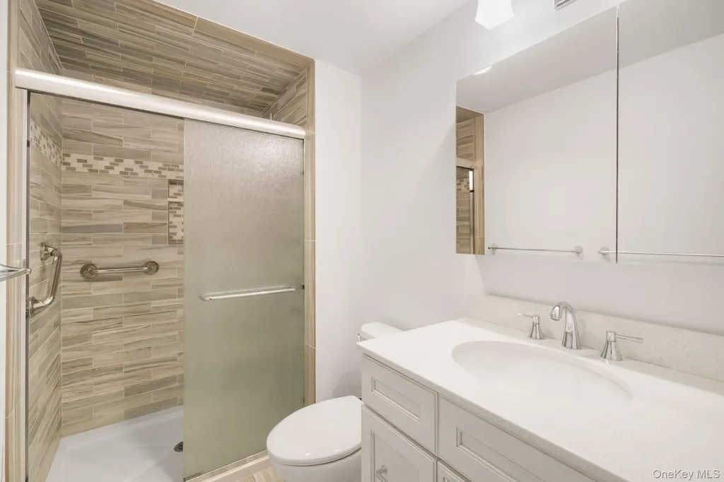 422 Somerset Drive Pearl River NY 10965