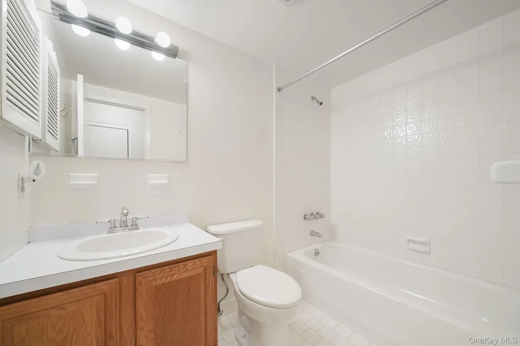 422 Somerset Drive Pearl River NY 10965