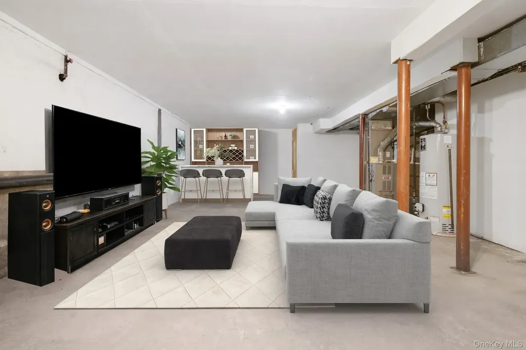 422 Somerset Drive Pearl River NY 10965