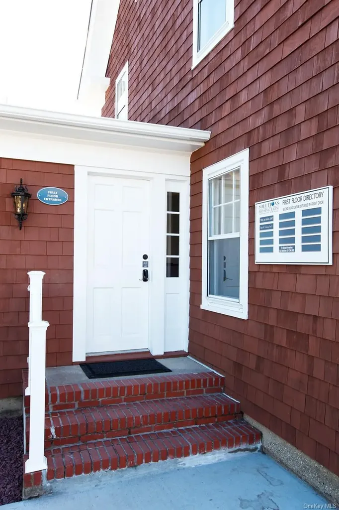 21 E Second Street Riverhead NY 11901