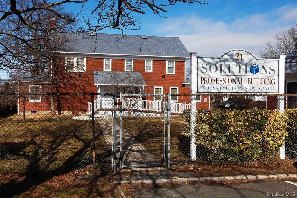 21 E Second Street Riverhead NY 11901