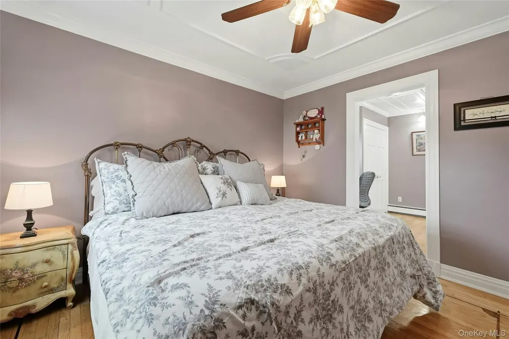 136 Park Avenue Deer Park NY 11729