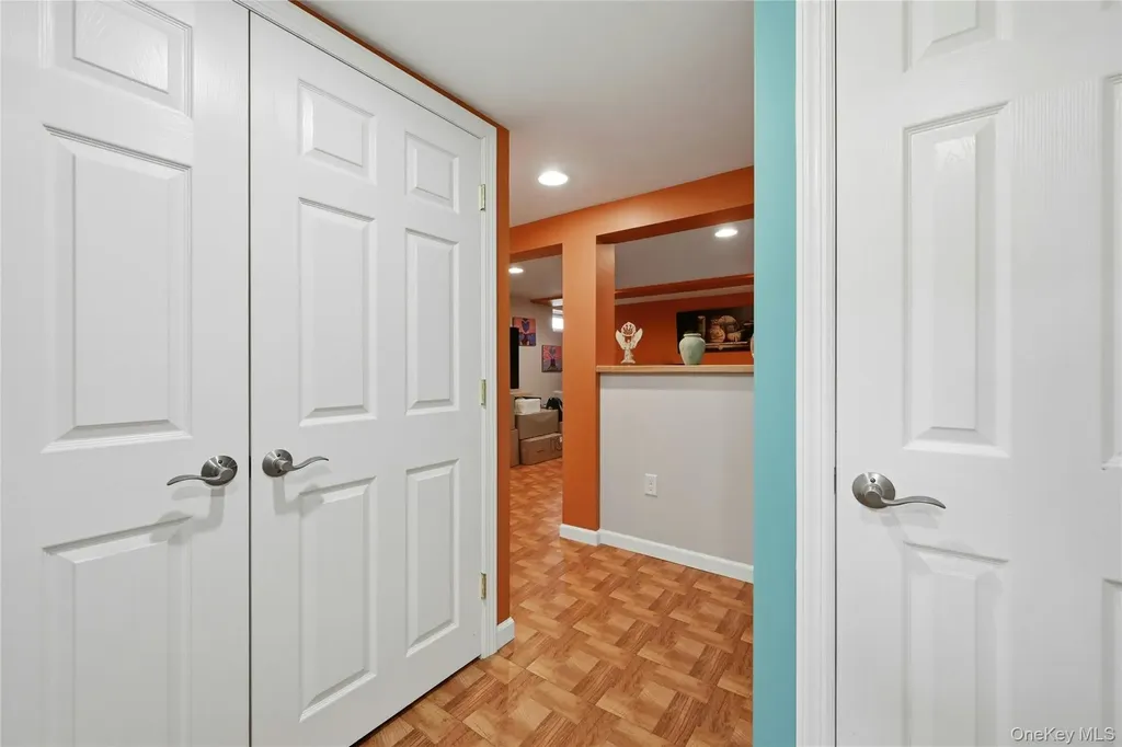136 Park Avenue Deer Park NY 11729