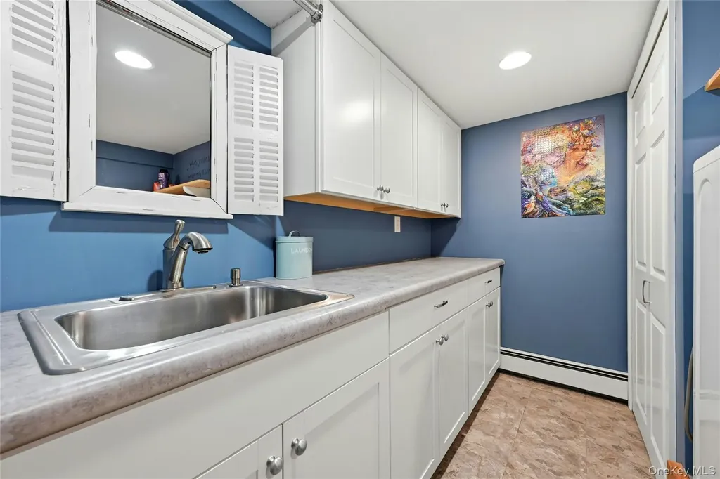 136 Park Avenue Deer Park NY 11729