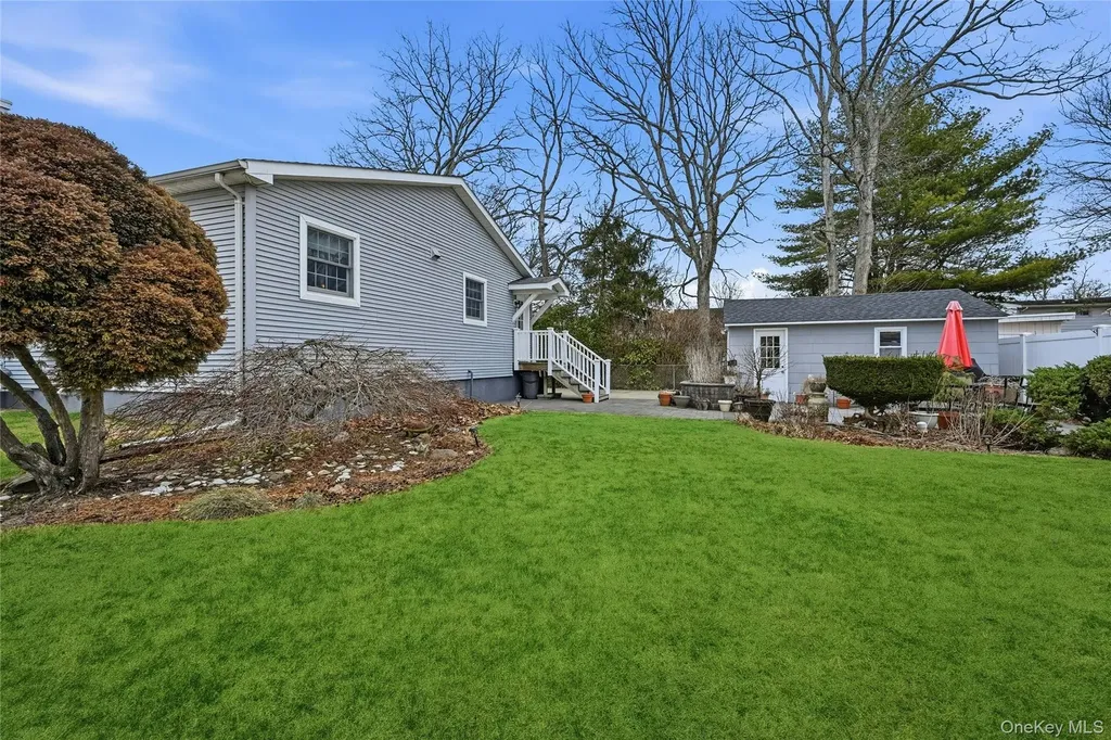 136 Park Avenue Deer Park NY 11729