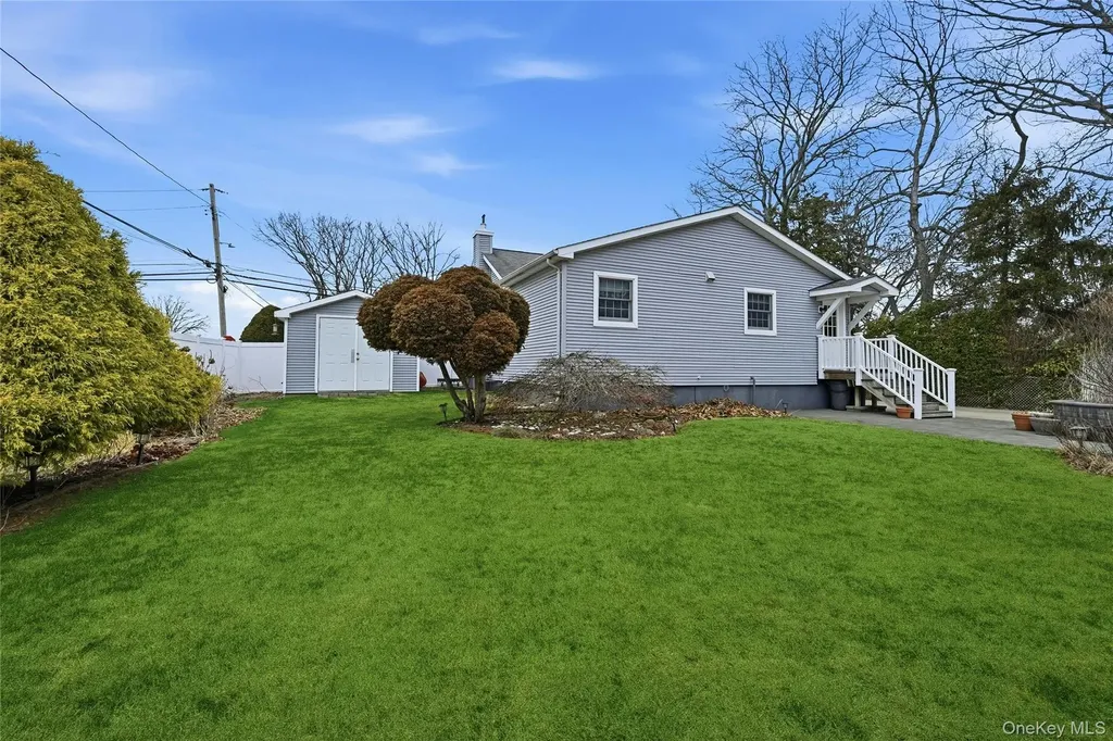 136 Park Avenue Deer Park NY 11729