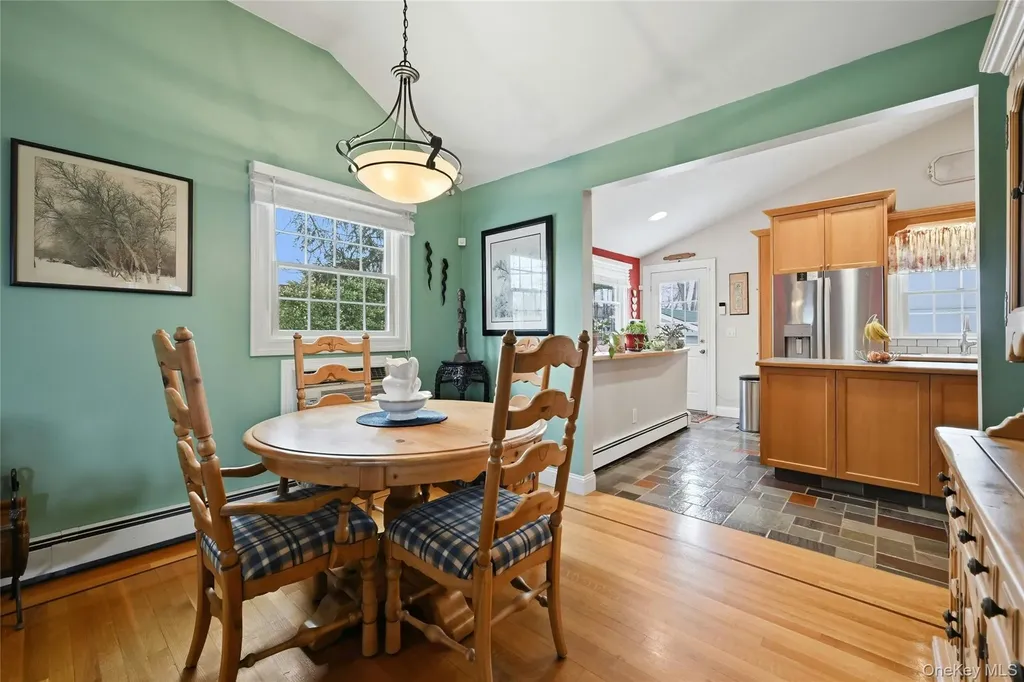 136 Park Avenue Deer Park NY 11729