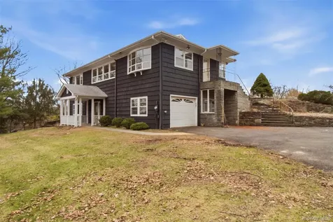 27 Allapartus Circle Ossining NY 10562